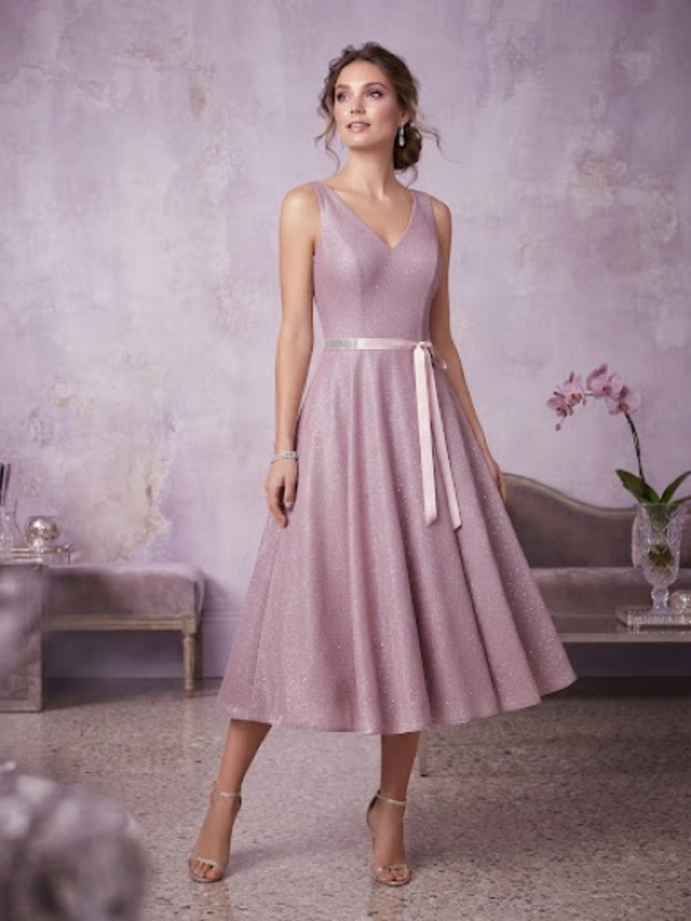 Elegant Lavender V-Neck A-Line Midi Dress with Belt